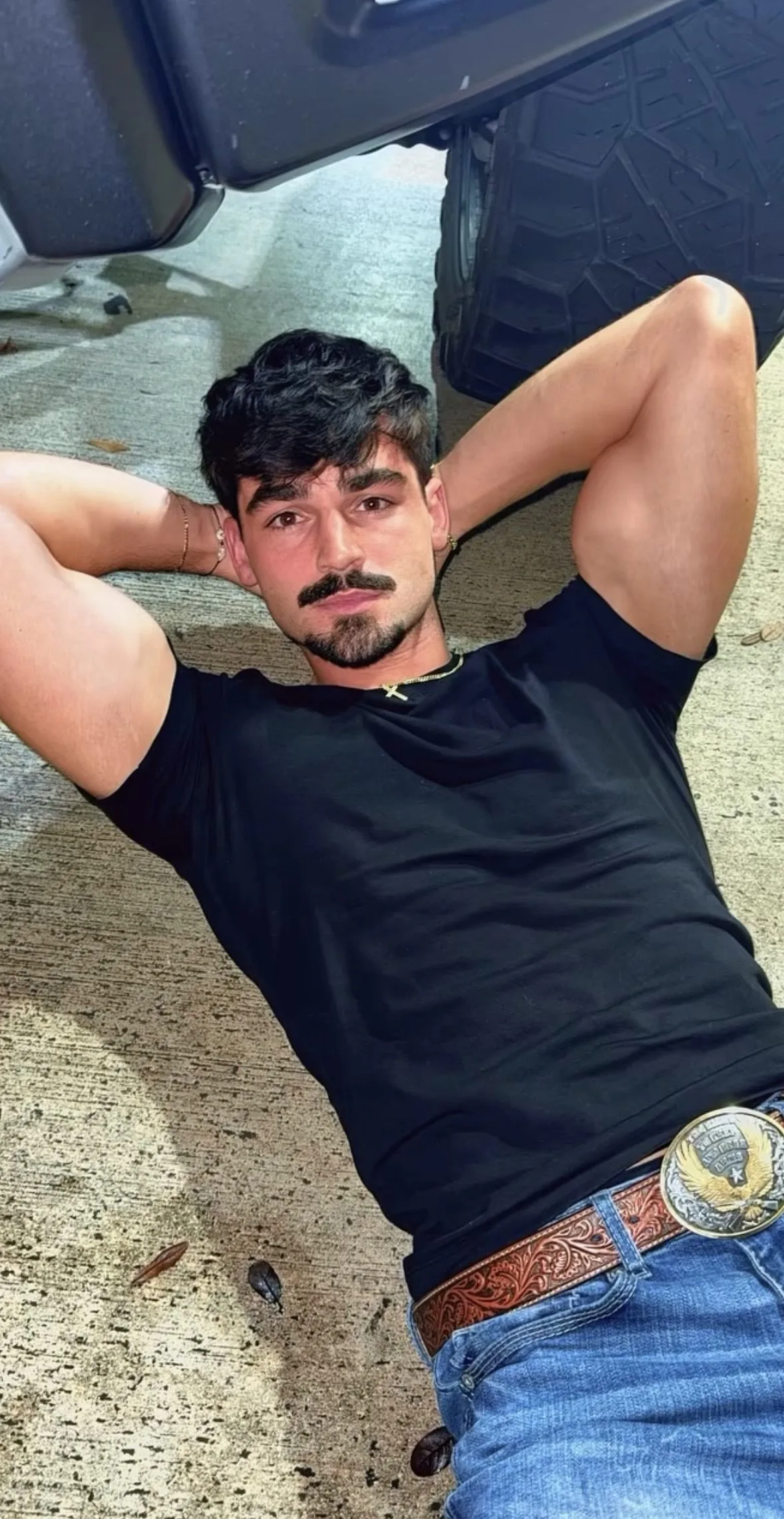 Gigolo service Alambagh Lucknow