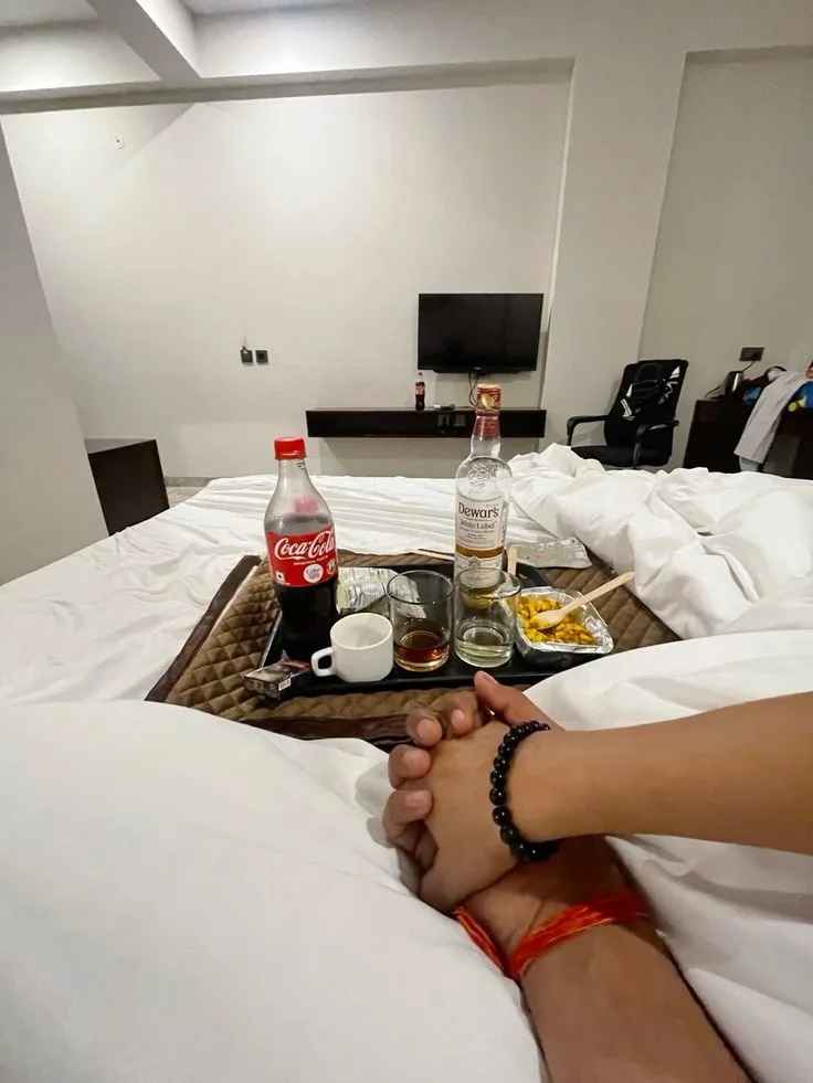 Call boy hotel service Alambagh Lucknow
